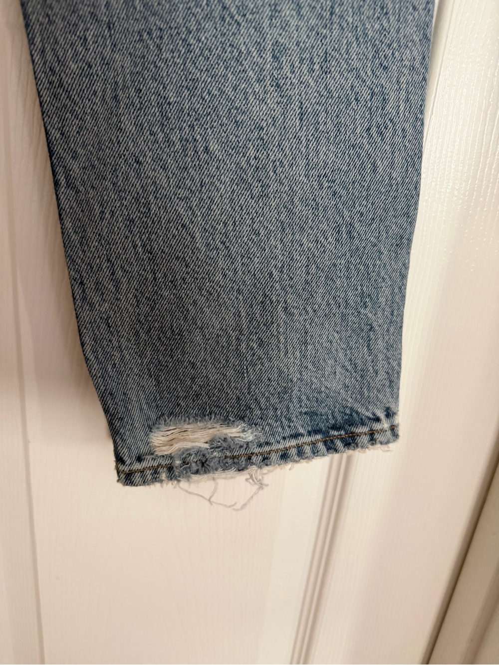 Agolde Riley High Rise Crop Jeans - Button Fly - Picture 7 of 11